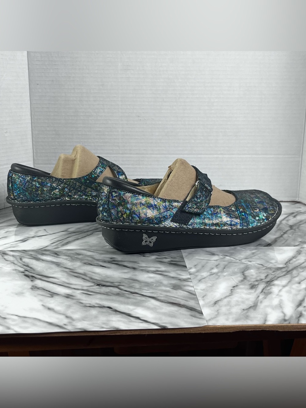 Alegria Paloma Mary Jane style shoes with irridescent rave on the Nile print